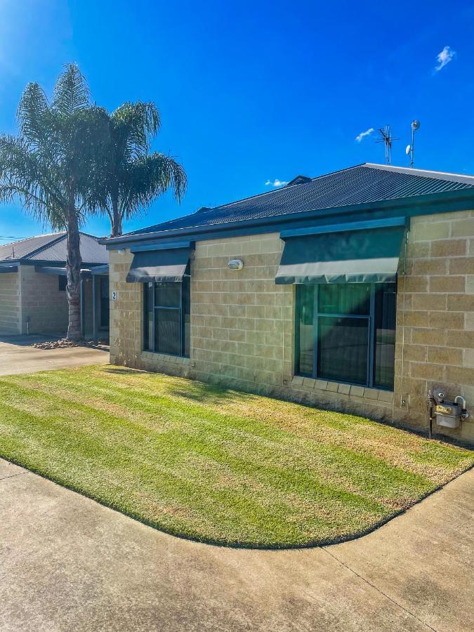 Dbj Holiday Units Mulwala Extérieur photo