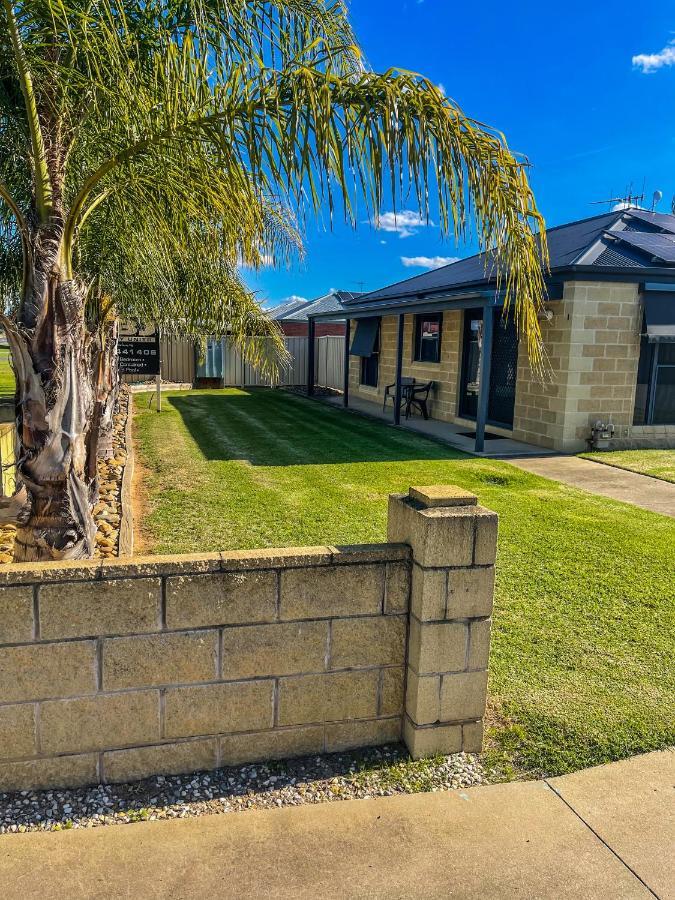 Dbj Holiday Units Mulwala Extérieur photo