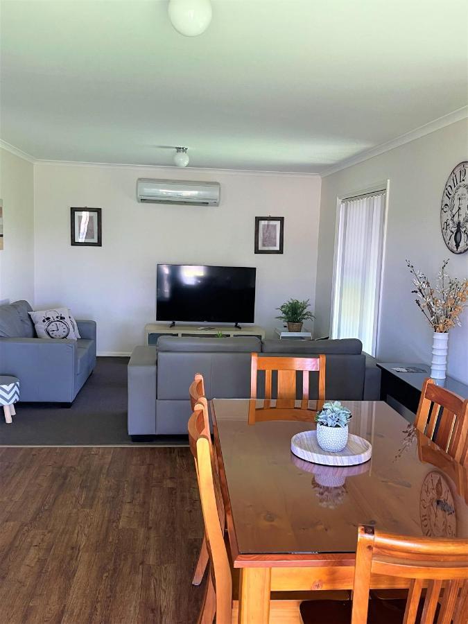 Dbj Holiday Units Mulwala Extérieur photo