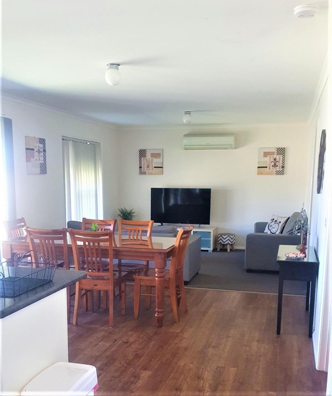 Dbj Holiday Units Mulwala Extérieur photo