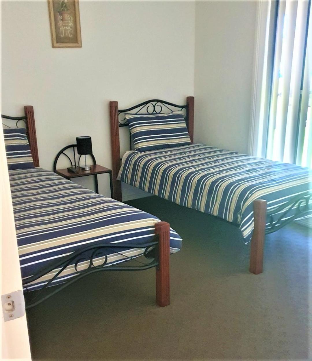 Dbj Holiday Units Mulwala Extérieur photo