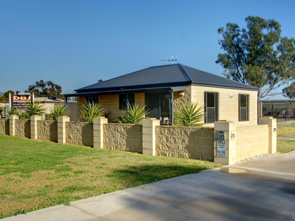 Dbj Holiday Units Mulwala Extérieur photo